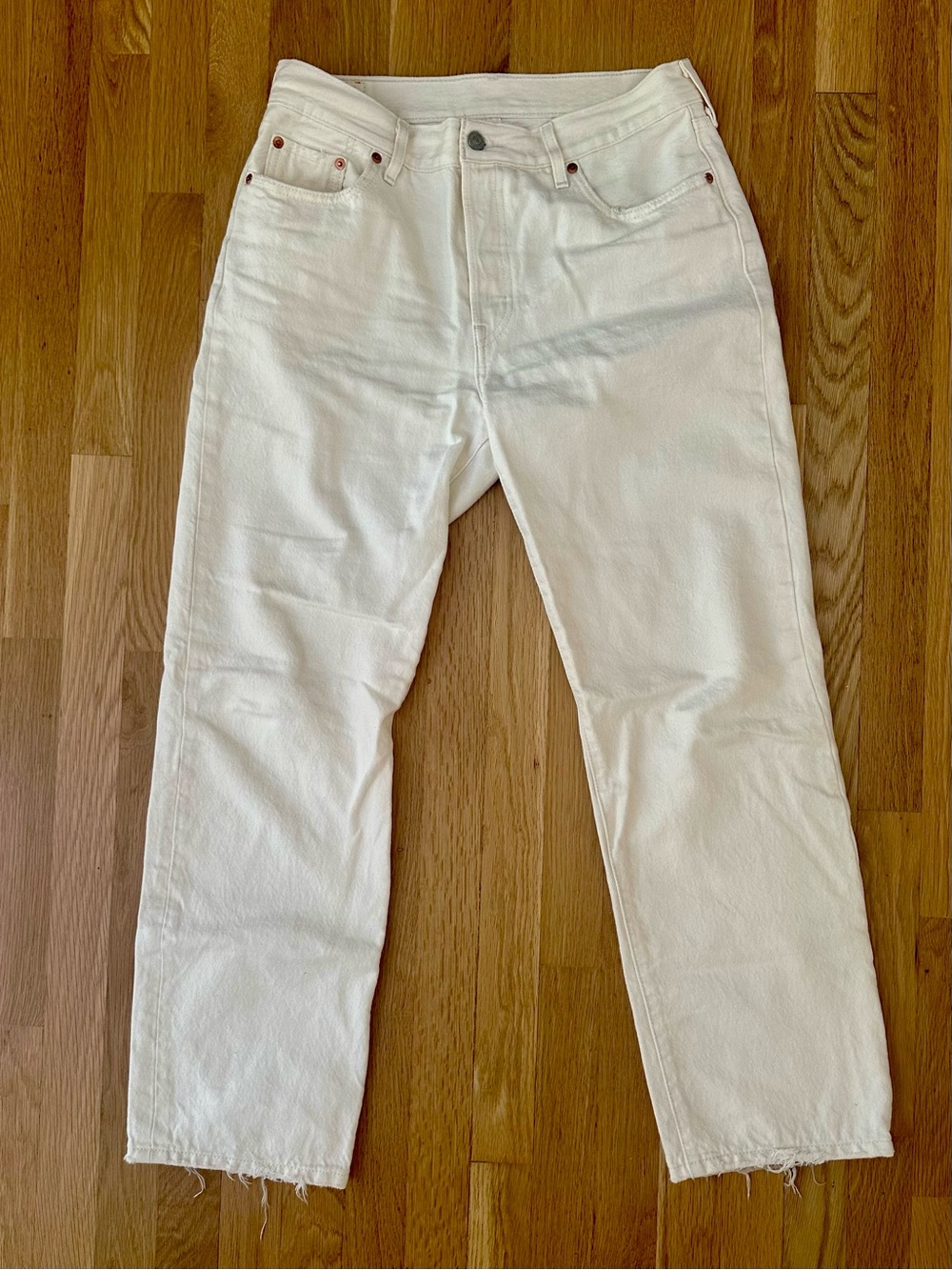 Levi's 501 ‘90s Jean in Ecru from Aritzia - Picture 3 of 4